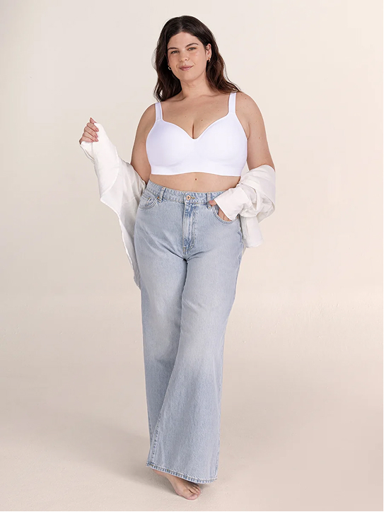 Model wearing Sweetheart Wireless Contour Bra with jeans