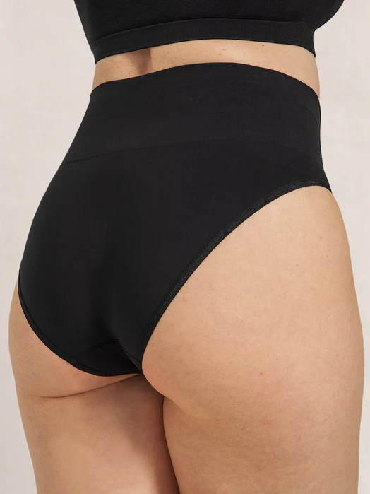 Smoothing Panty BLACK BACK
