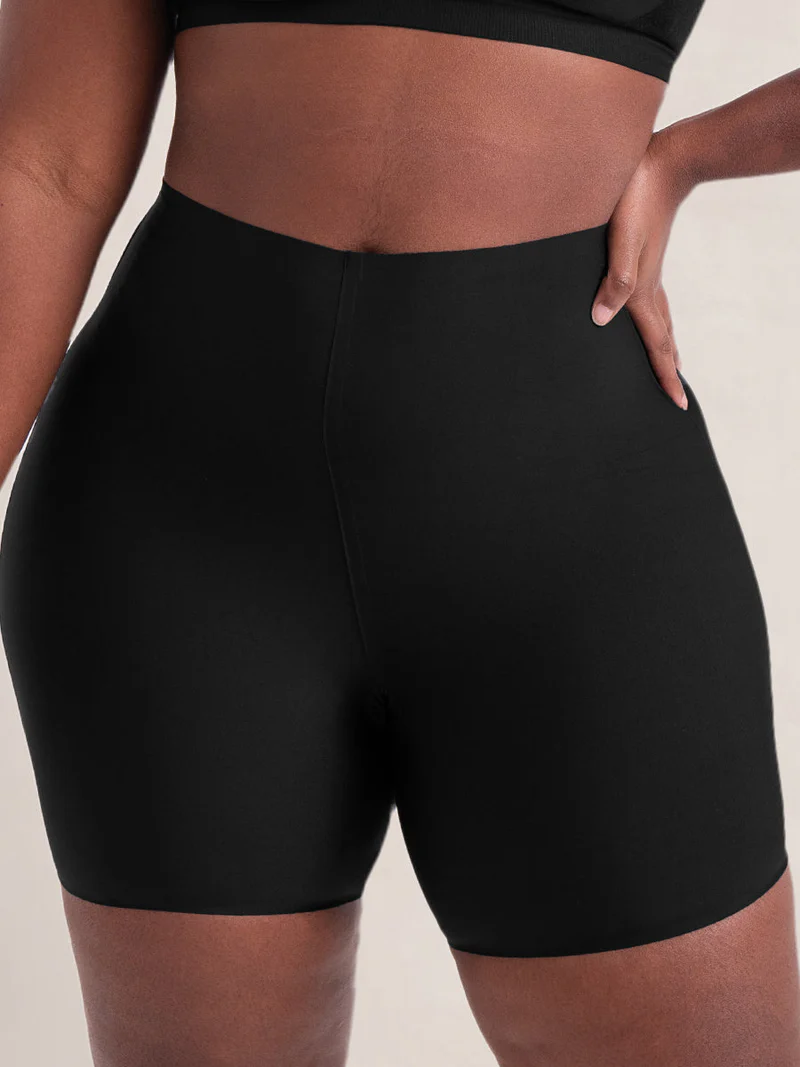 Truekind Seamless Stretch Mid-Waist Short black