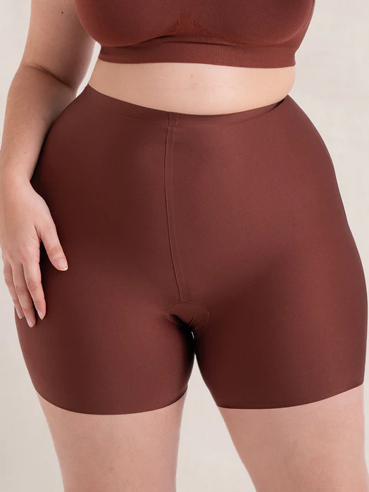 Truekind Seamless Stretch Mid-Waist Short chocolate