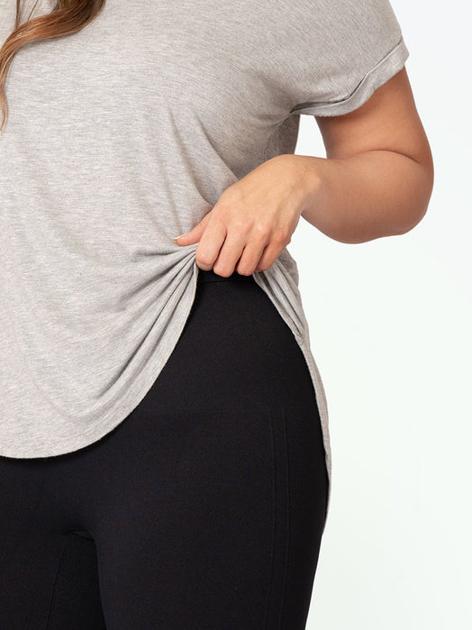 Shapermint Empetua Leggings Empetua® Mid-Waist Capri